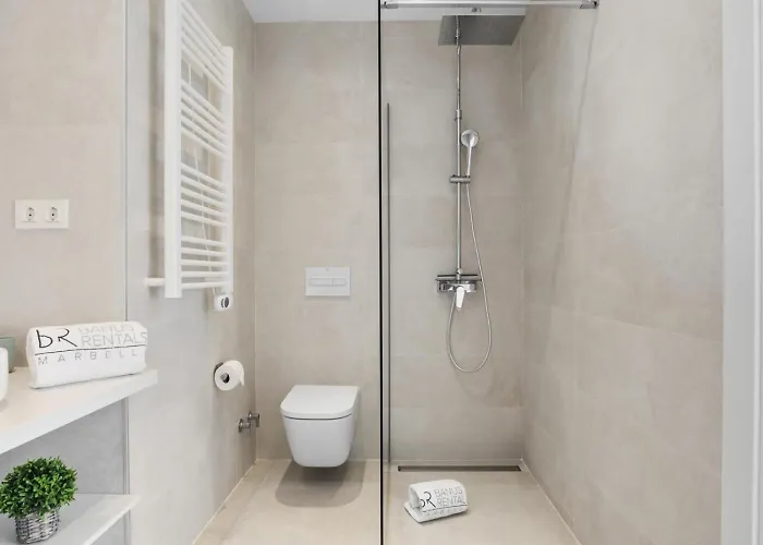 Andalucia Del Mar 14 61 شقة *