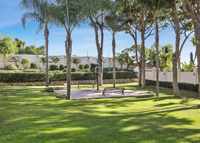 Andalucia Del Mar 14 61 *